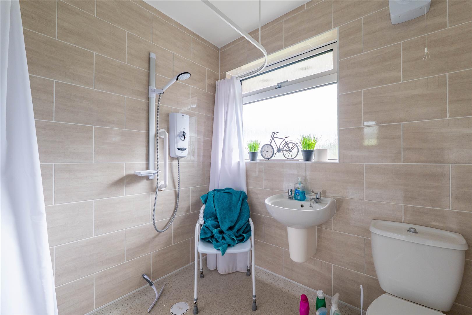 2 bed property in Glamis Road, Leyland